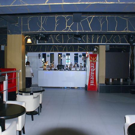 Hotel Vakhtanguri Батумі Екстер'єр фото