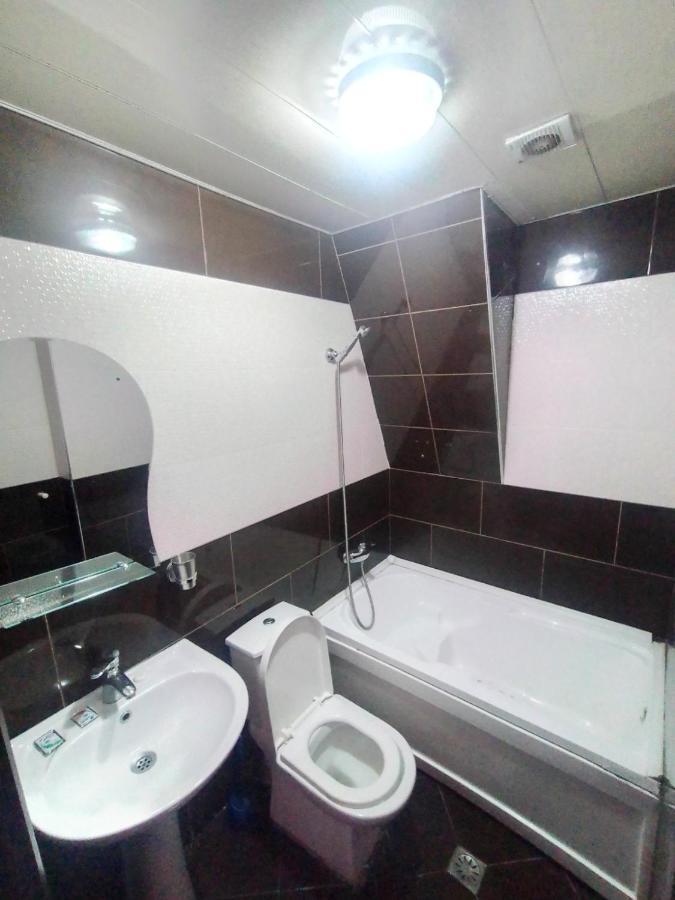 Hotel Vakhtanguri Батумі Екстер'єр фото