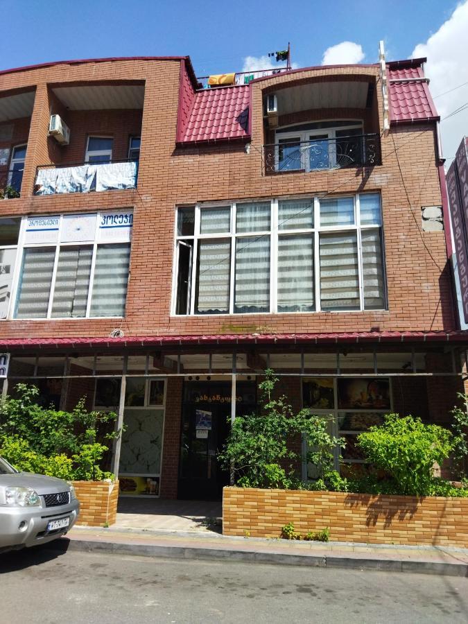 Hotel Vakhtanguri Батумі Екстер'єр фото