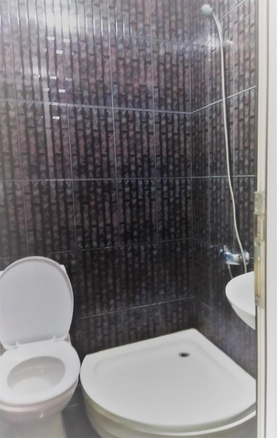 Hotel Vakhtanguri Батумі Екстер'єр фото