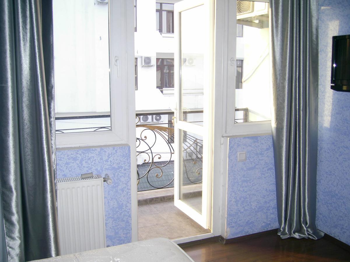 Hotel Vakhtanguri Батумі Екстер'єр фото