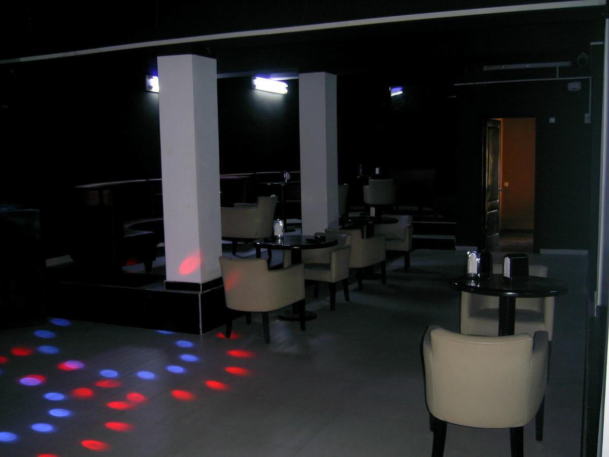Hotel Vakhtanguri Батумі Екстер'єр фото
