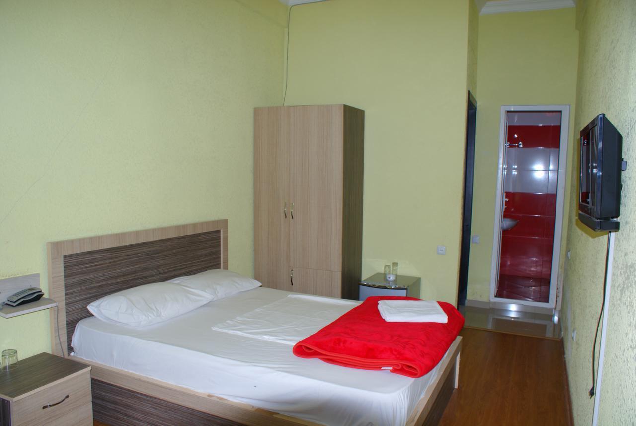 Hotel Vakhtanguri Батумі Екстер'єр фото