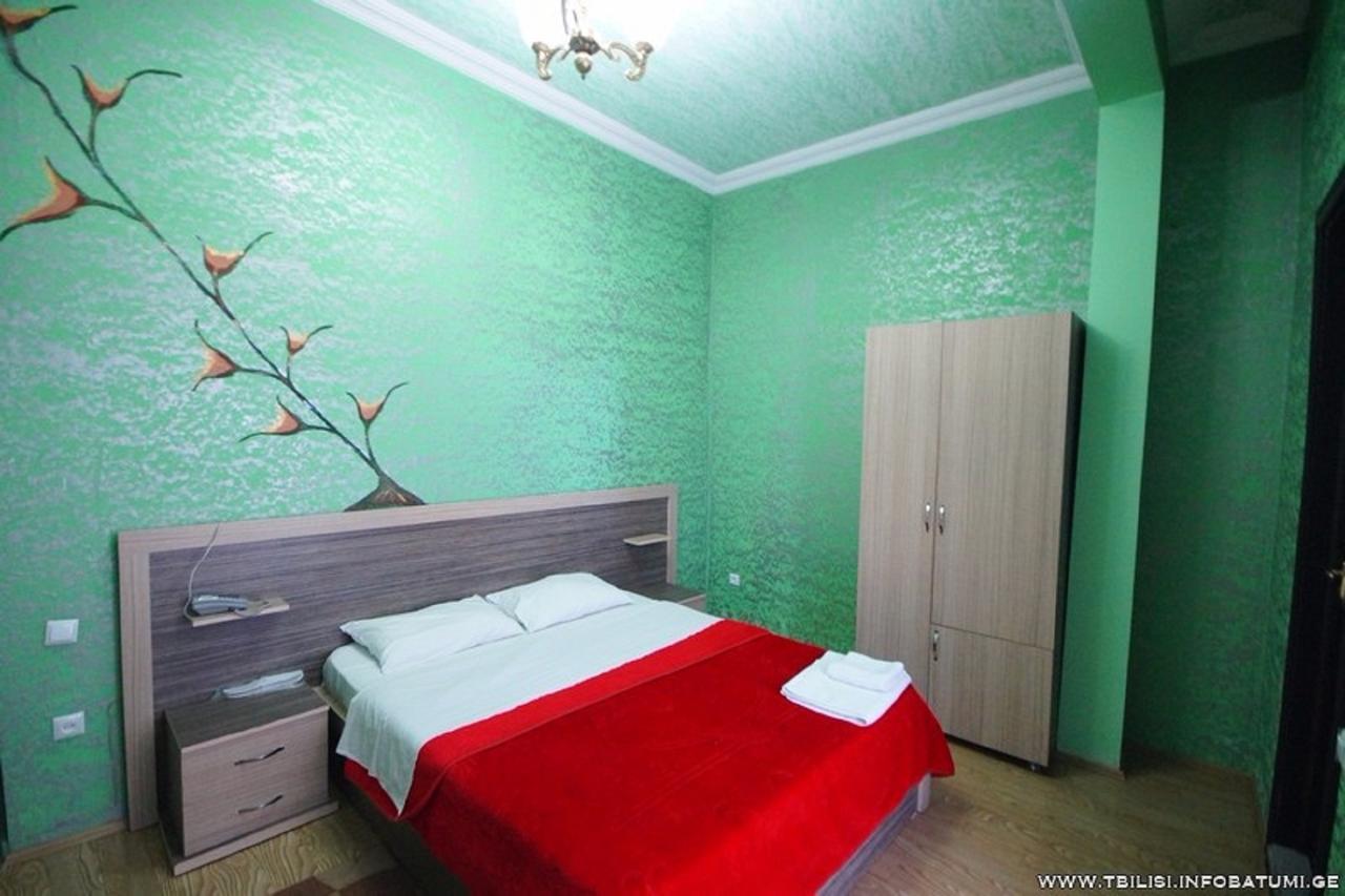 Hotel Vakhtanguri Батумі Екстер'єр фото