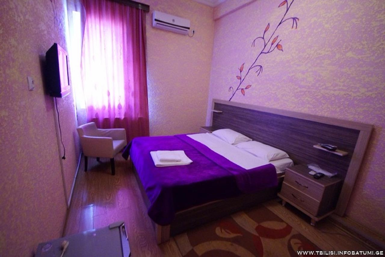 Hotel Vakhtanguri Батумі Екстер'єр фото