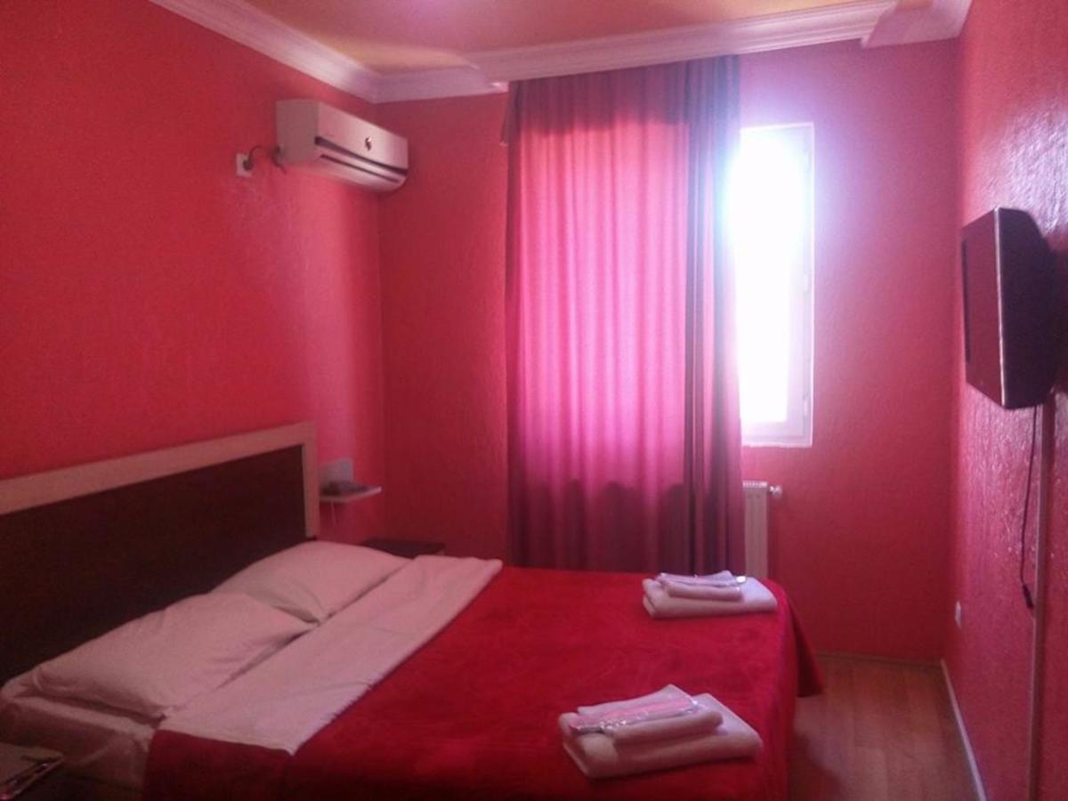 Hotel Vakhtanguri Батумі Екстер'єр фото